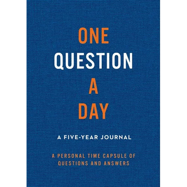 One Question a Day (Navy): A Five-Year Journal: A Personal Time Capsule of Questions and Answers