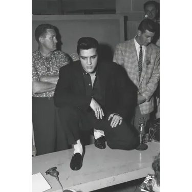 Elvis Presley: "All Shook Up" in Canada