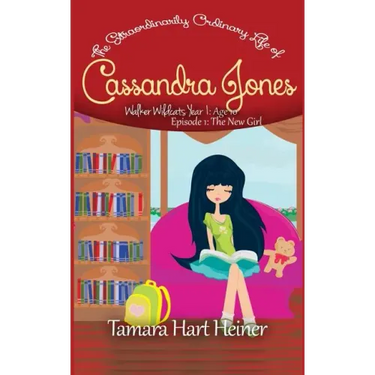 Episode 1: The New Girl: The Extraordinarily Ordinary Life of Cassandra Jones
