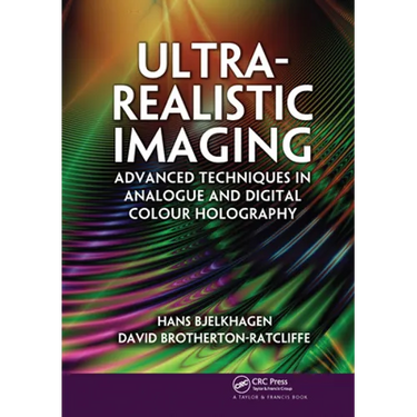 Ultra-Realistic Imaging: Advanced Techniques in Analogue and Digital Colour Holography