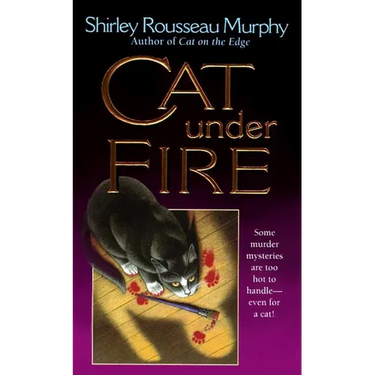 Cat Under Fire: A Joe Grey Mystery