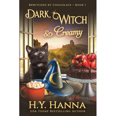 Dark, Witch & Creamy (LARGE PRINT): Bewitched By Chocolate Mysteries - Book 1