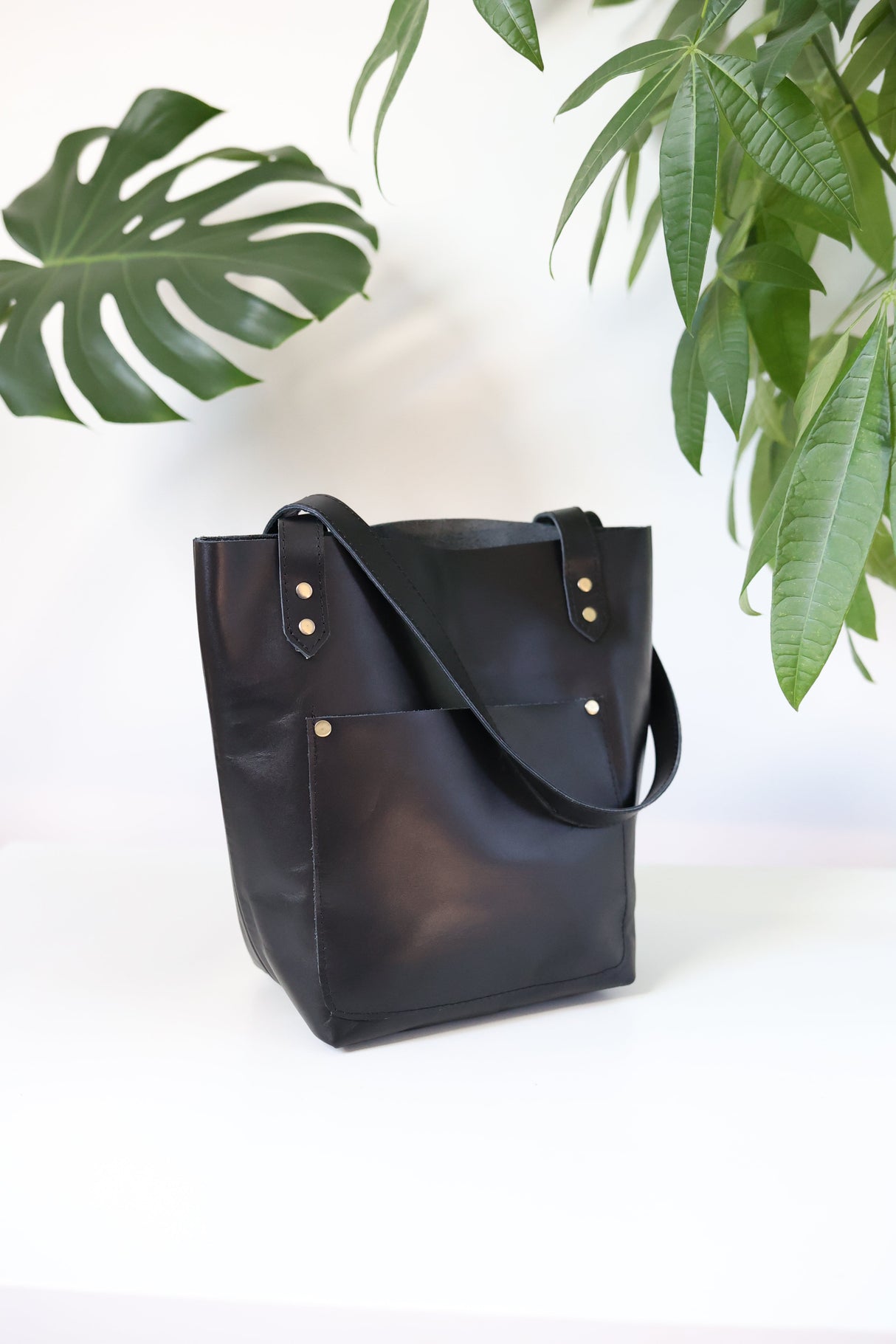 Atlas Day Tote Noir by Jubilee Trading Company