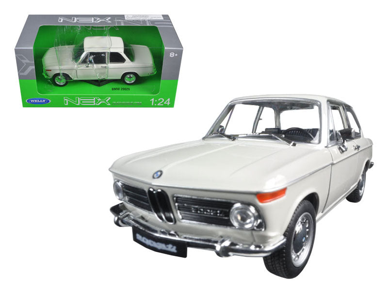 BMW 2002 ti Cream 1/24 Diecast Model Car by Welly