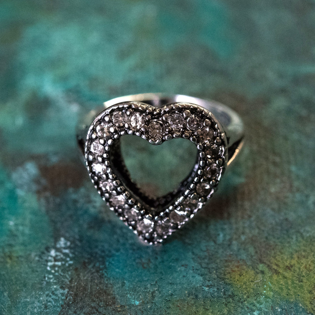 Vintage Clear Austrian Crystal Heart Ring Antiqued 18k White Gold Electroplated Made in USA by PVD Vintage Jewelry