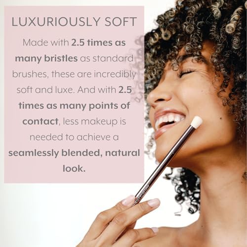 Sustainable Luxury Conceal/Define Brush by jennypatinkin