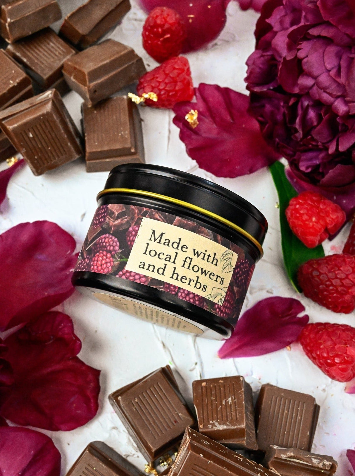 COCOA LUXE Chocolate Raspberry Candle by Ash & Rose