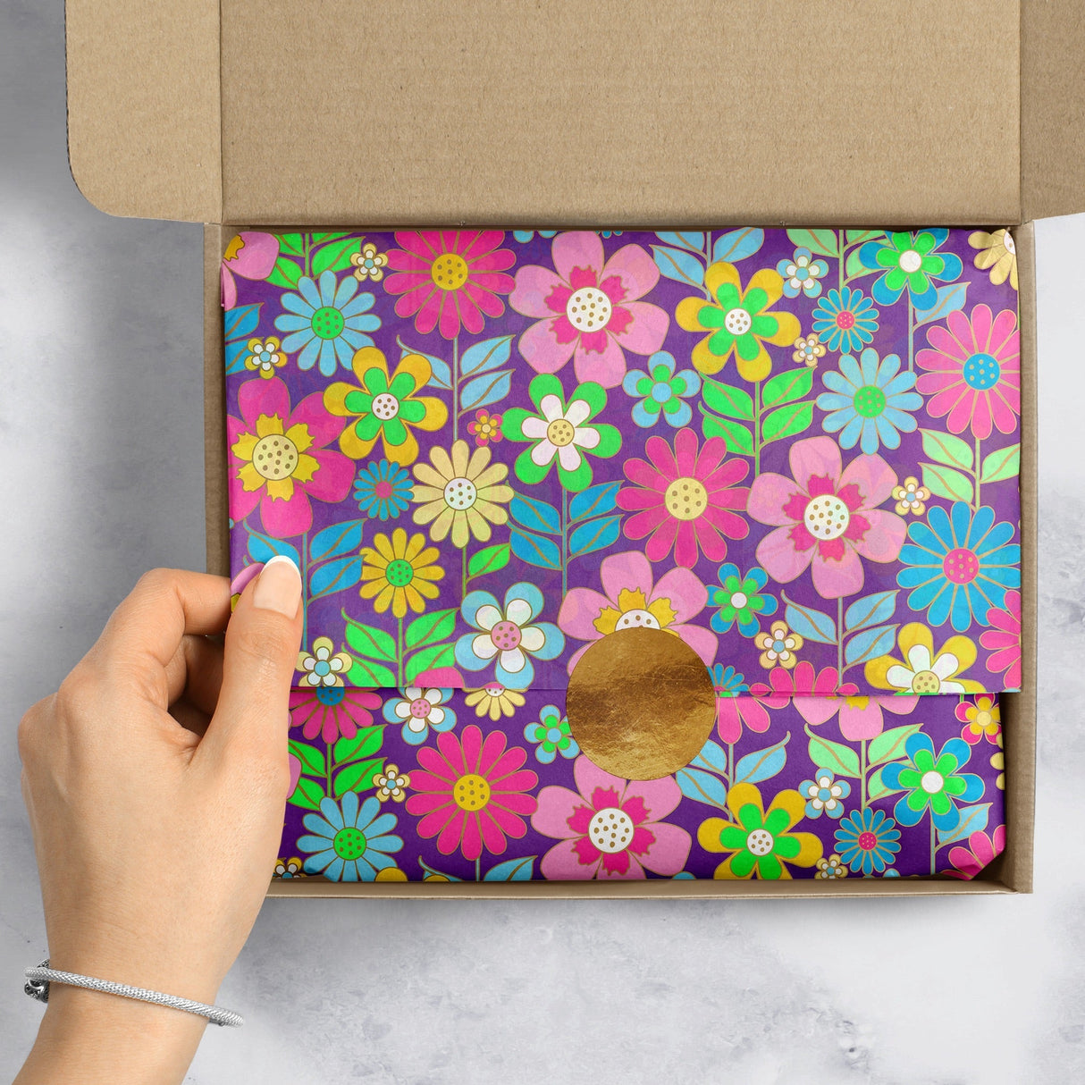 Dazzling Daisies Floral Gift Tissue Paper by Present Paper