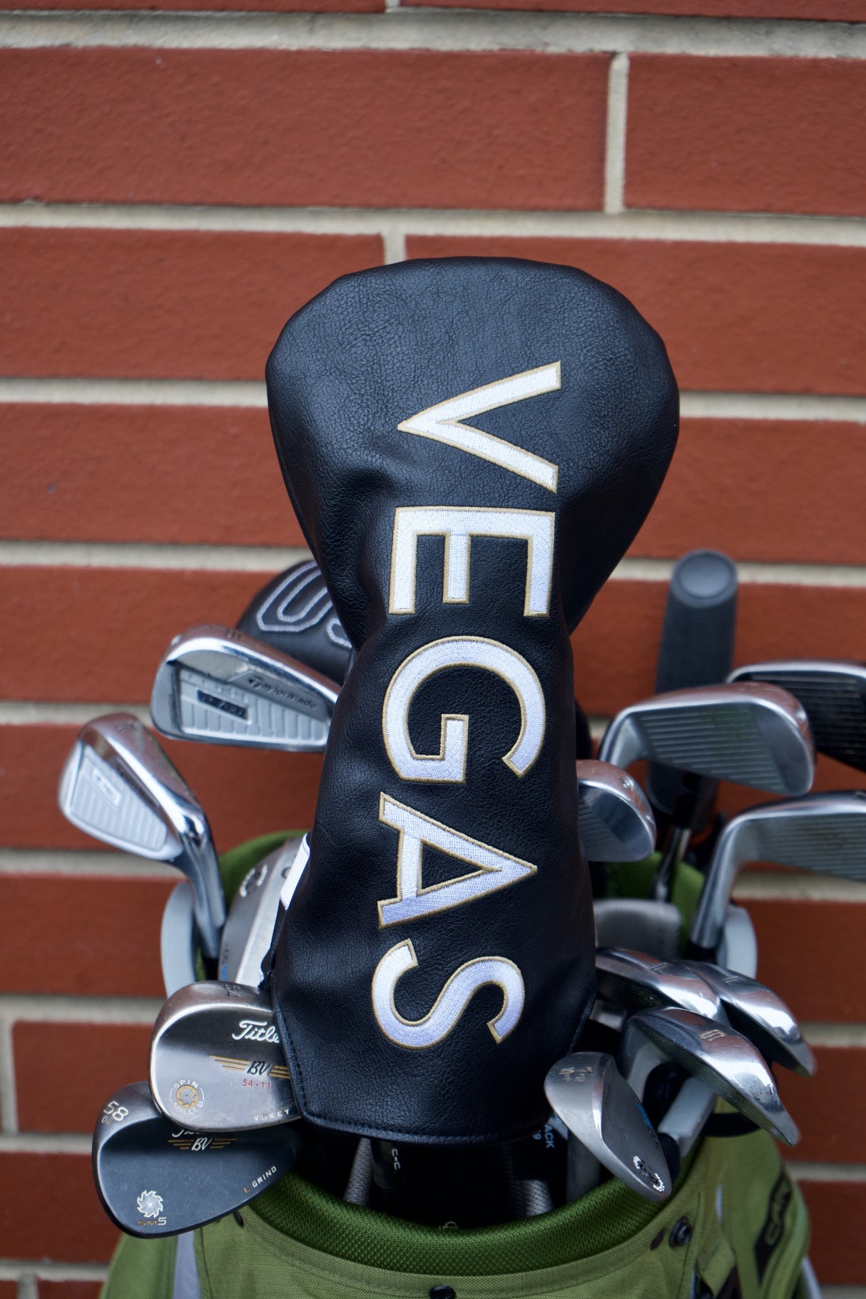 Vegas Club Cover by 1803 Golf