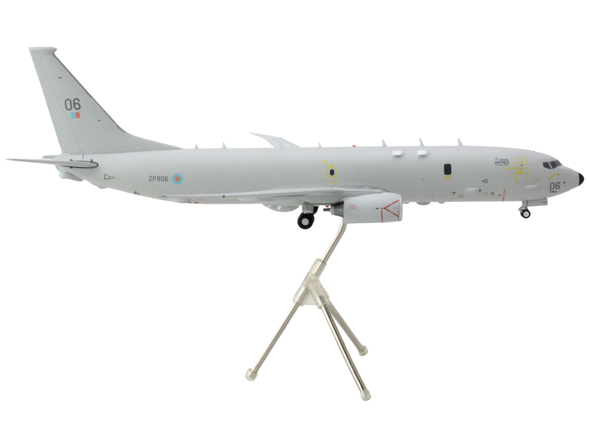 Boeing P-8 Poseidon Patrol Aircraft "UK Royal Air Force" Gray "Gemini 200" Series 1/200 Diecast Model Airplane by GeminiJets