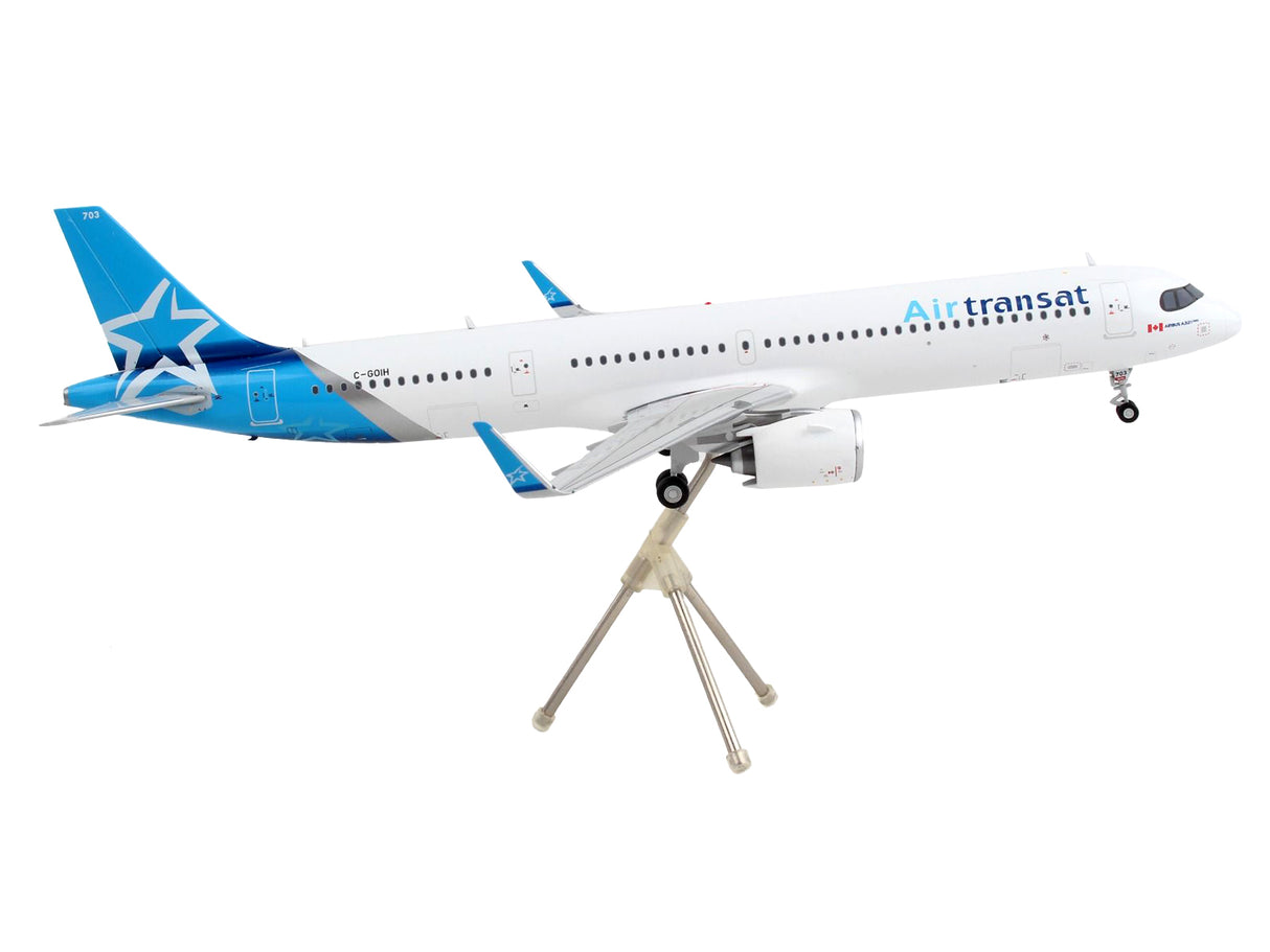 Airbus A321neo Commercial Aircraft "Air Transat" White with Blue Tail "Gemini 200" Series 1/200 Diecast Model Airplane by GeminiJets