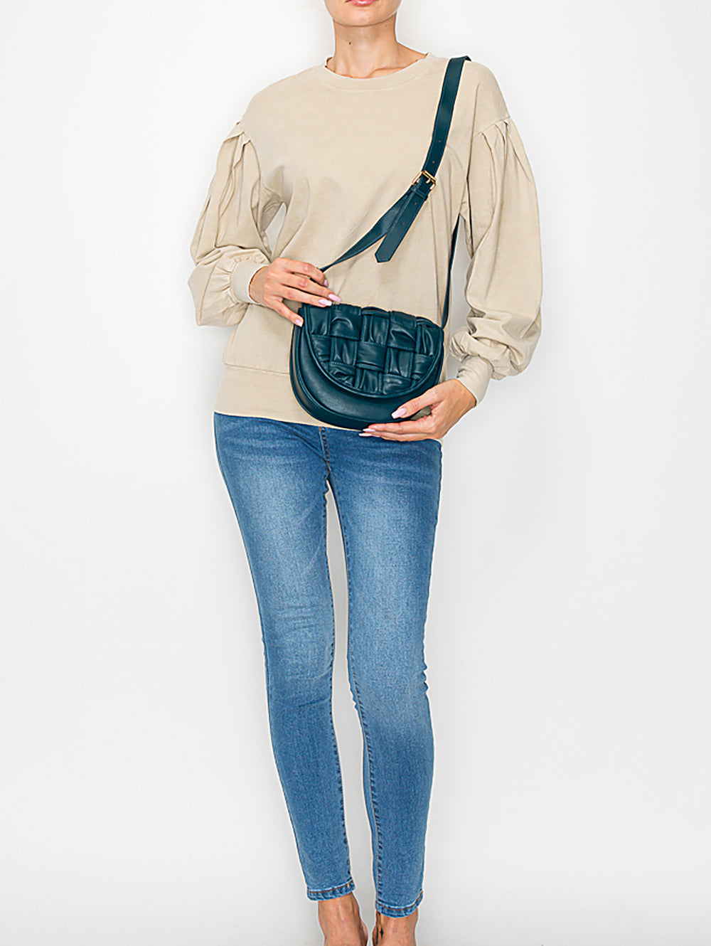 Woven front flap saddle bag by hfstylish