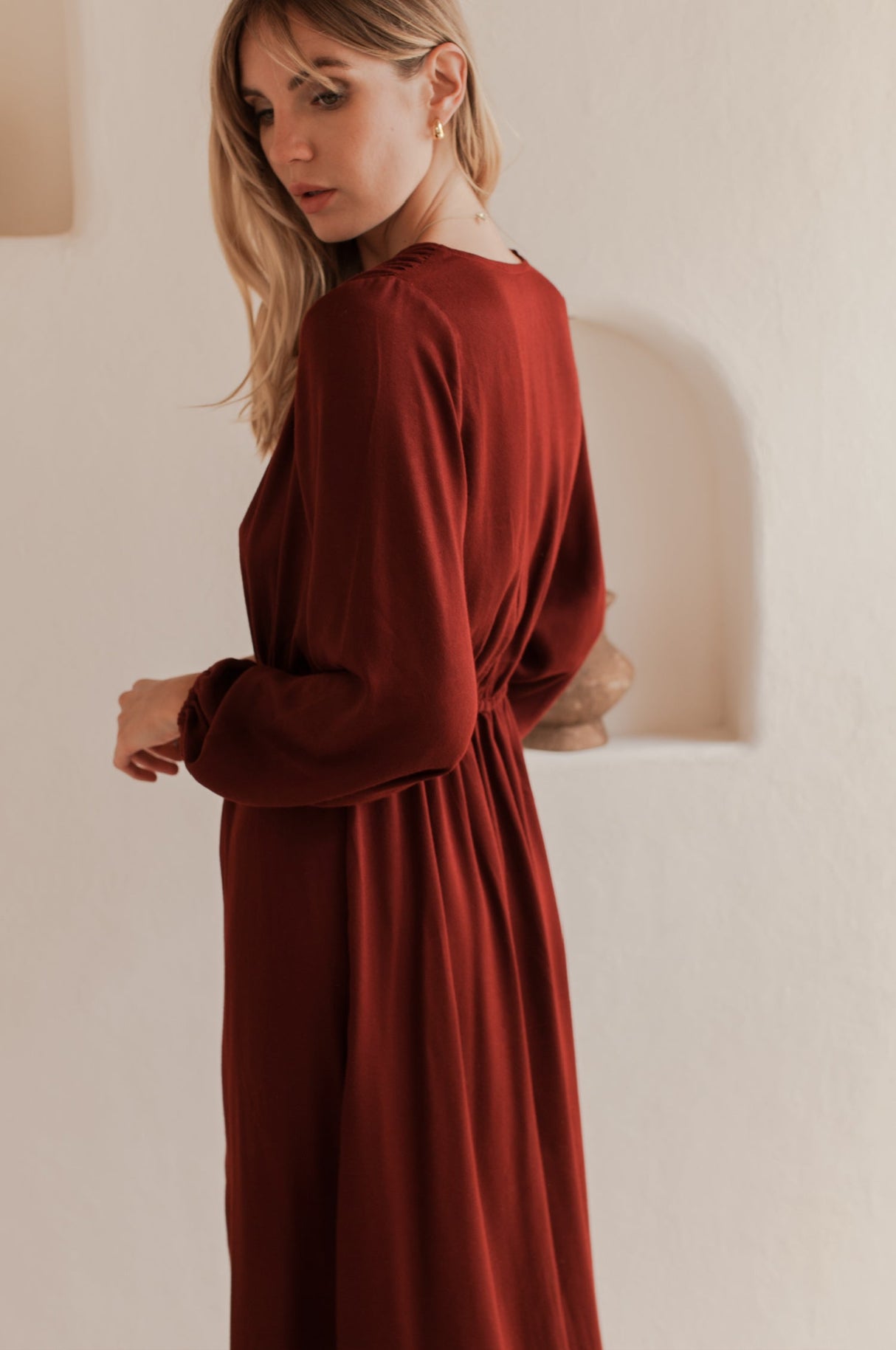 Greta Long Sleeve Midi Dress by ELF