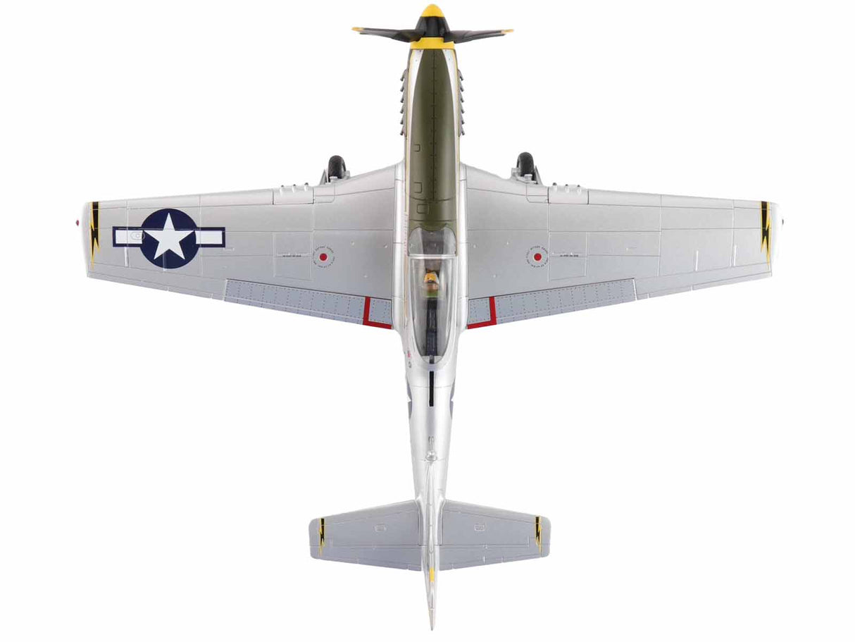 North American P-51D Mustang Fighter Aircraft "Lt. Col. McComas 118th Tactical Reconnaissance Squadron 23rd Fighter Group China" (1945) United States Army Air Force "Air Power Series" 1/48 Diecast Model by Hobby Master