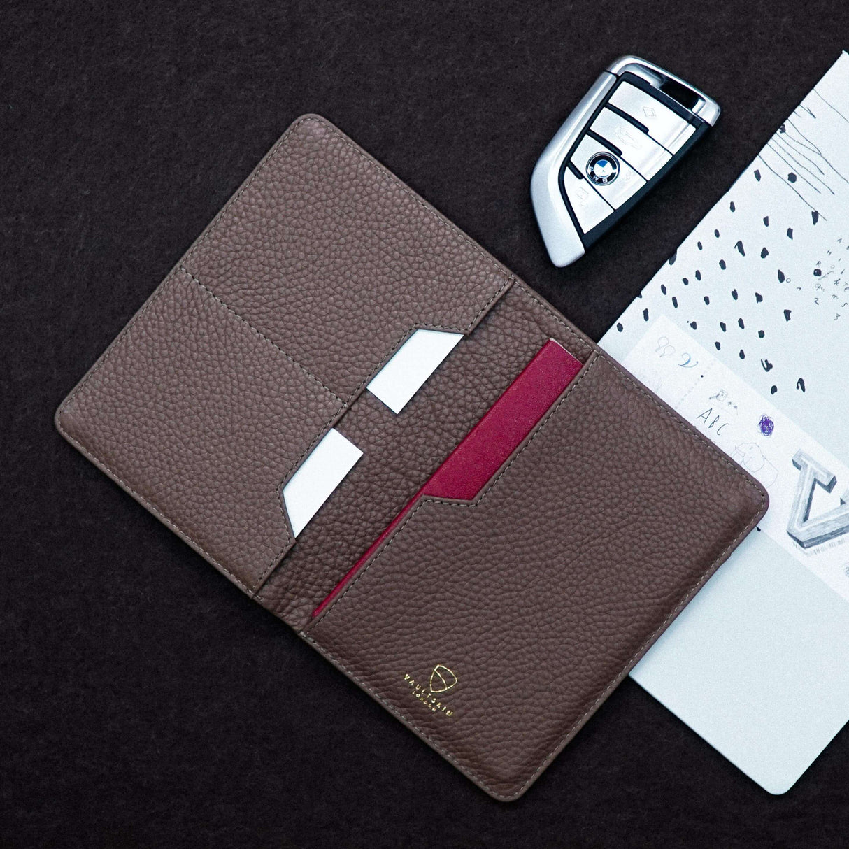 KENSINGTON Passport Wallet by Vaultskin