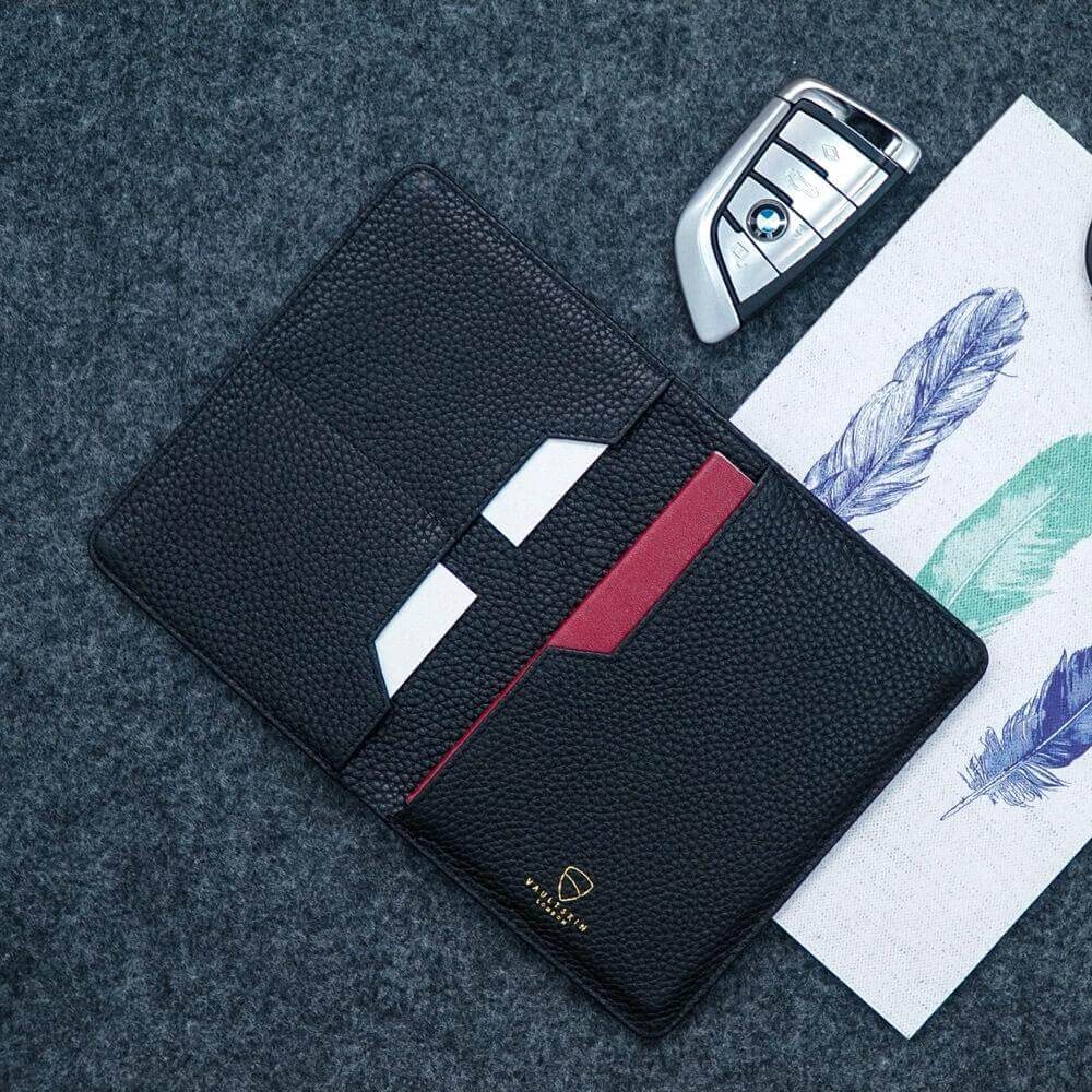 KENSINGTON Passport Wallet by Vaultskin