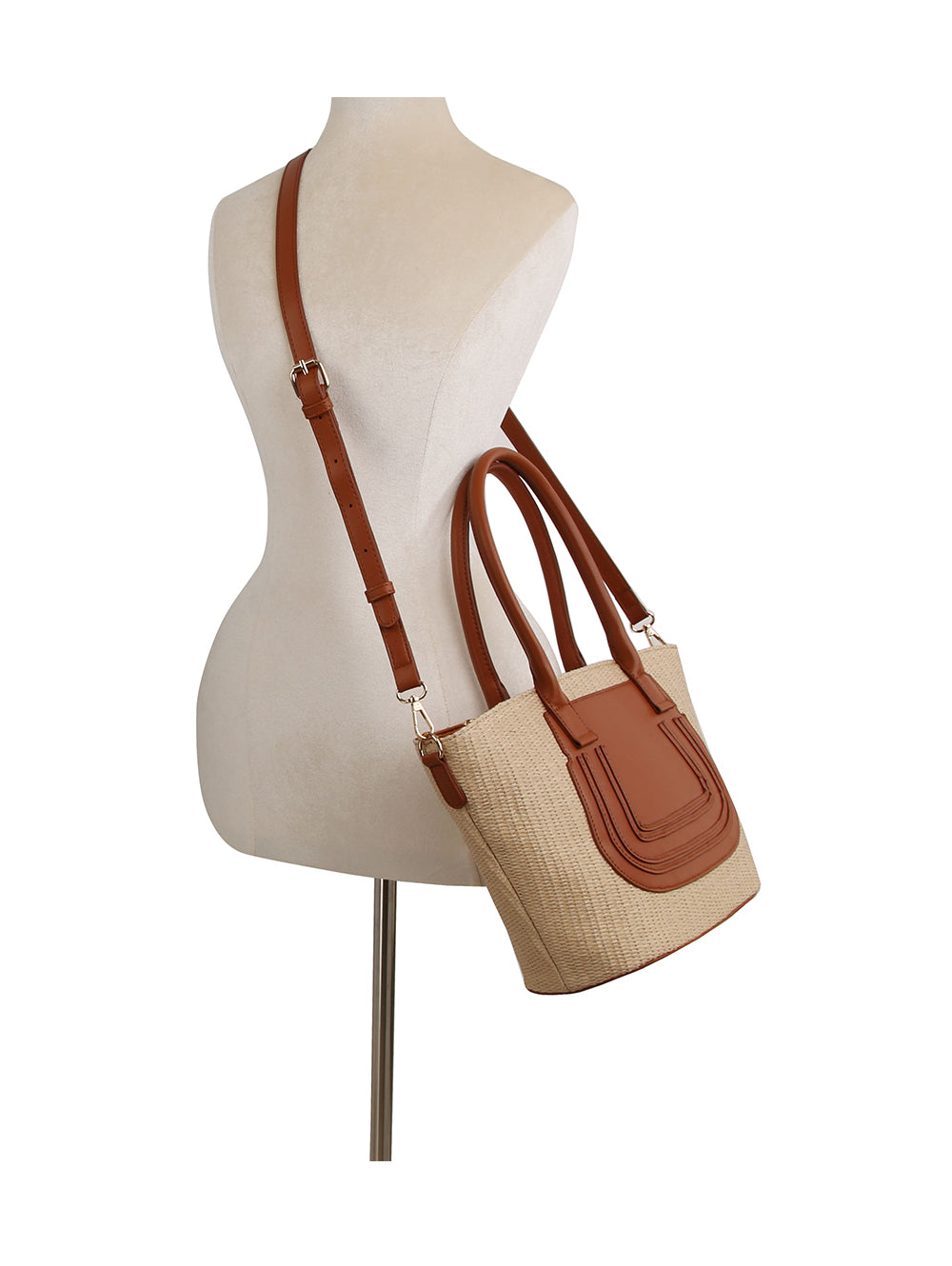 Straw vacation tote bag with leather detail by hfstylish