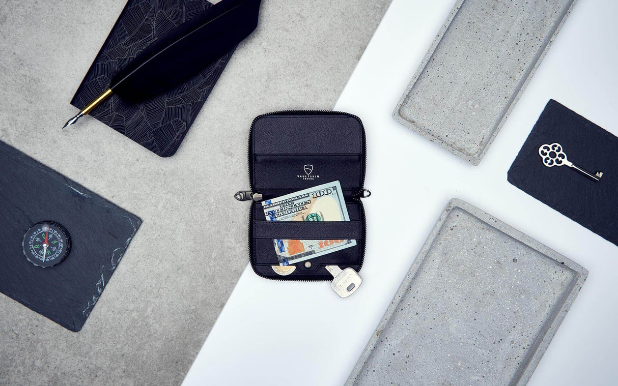 NOTTING HILL Zipper Wallet by Vaultskin