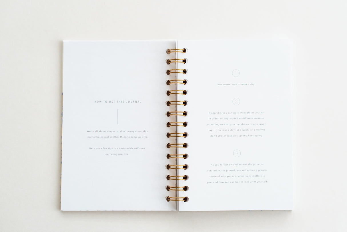 A Self-Love Journal: 52 Weeks of Affirmation (Poppy) by Promptly Journals