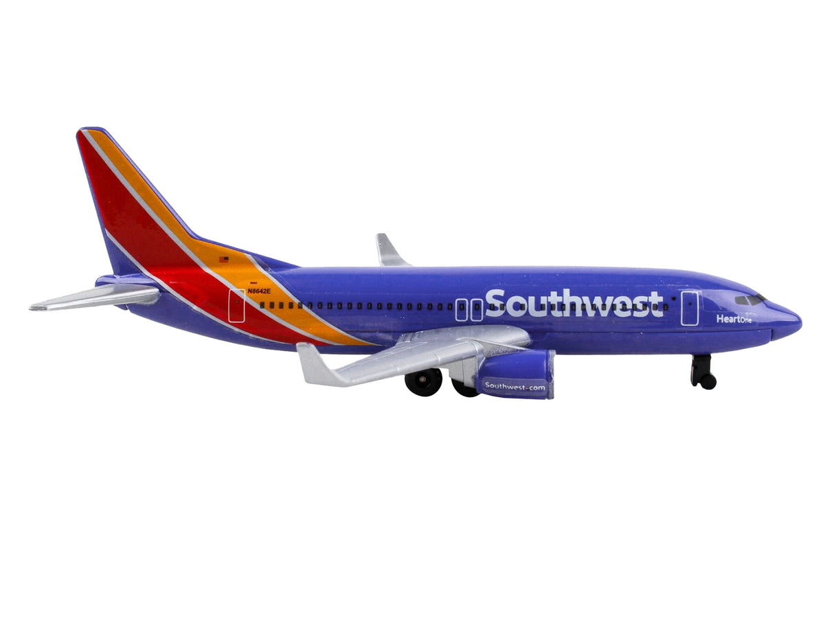 Commercial Aircraft "Southwest Airlines" (N8642E) Blue with Striped Tail Diecast Model Airplane by Daron