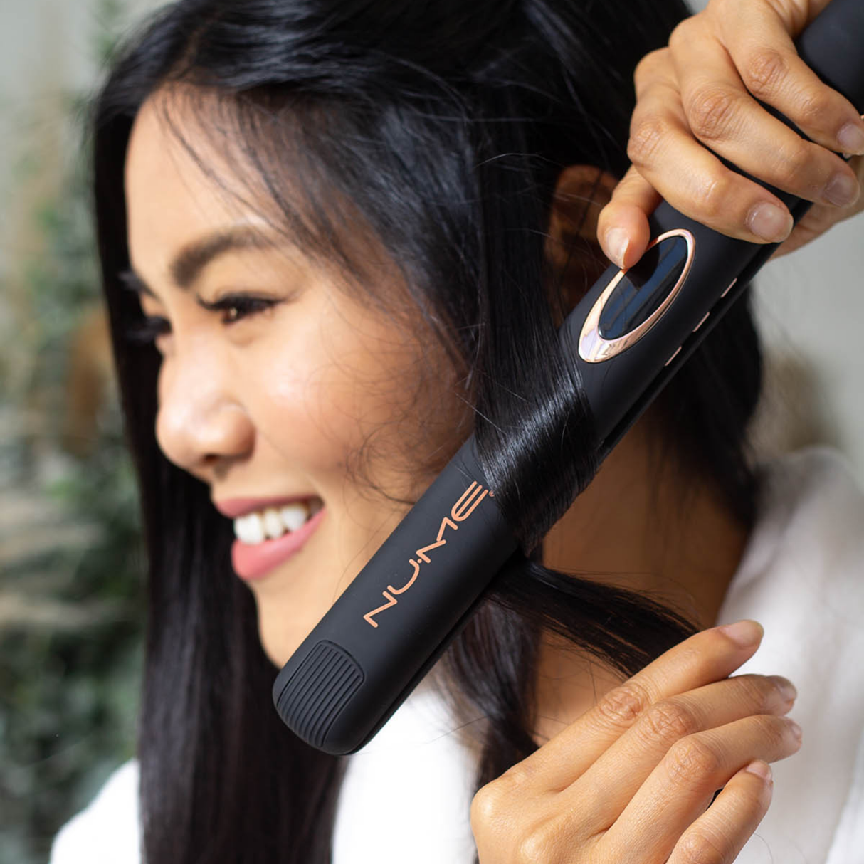 NuMe Megastar Flat Iron by NuMe