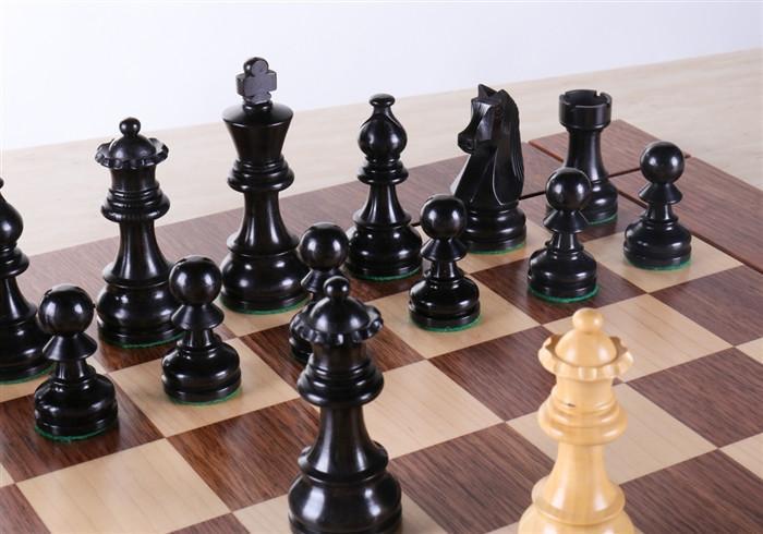 Heirloom Championship Chess Set by Chess House