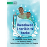 Papa at the Tap - Bwaabwaa i rarikin te taebo (Te Kiribati)