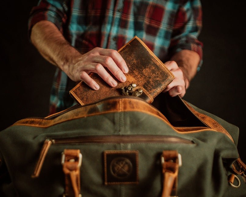 The “Weekender” Duffle Bag by Vintage Gentlemen