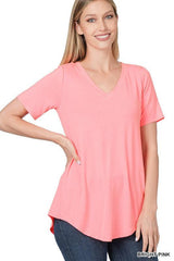 LUXE RAYON SHORT SLEEVE V-NECK HI-LOW HEM TOP - VYSN