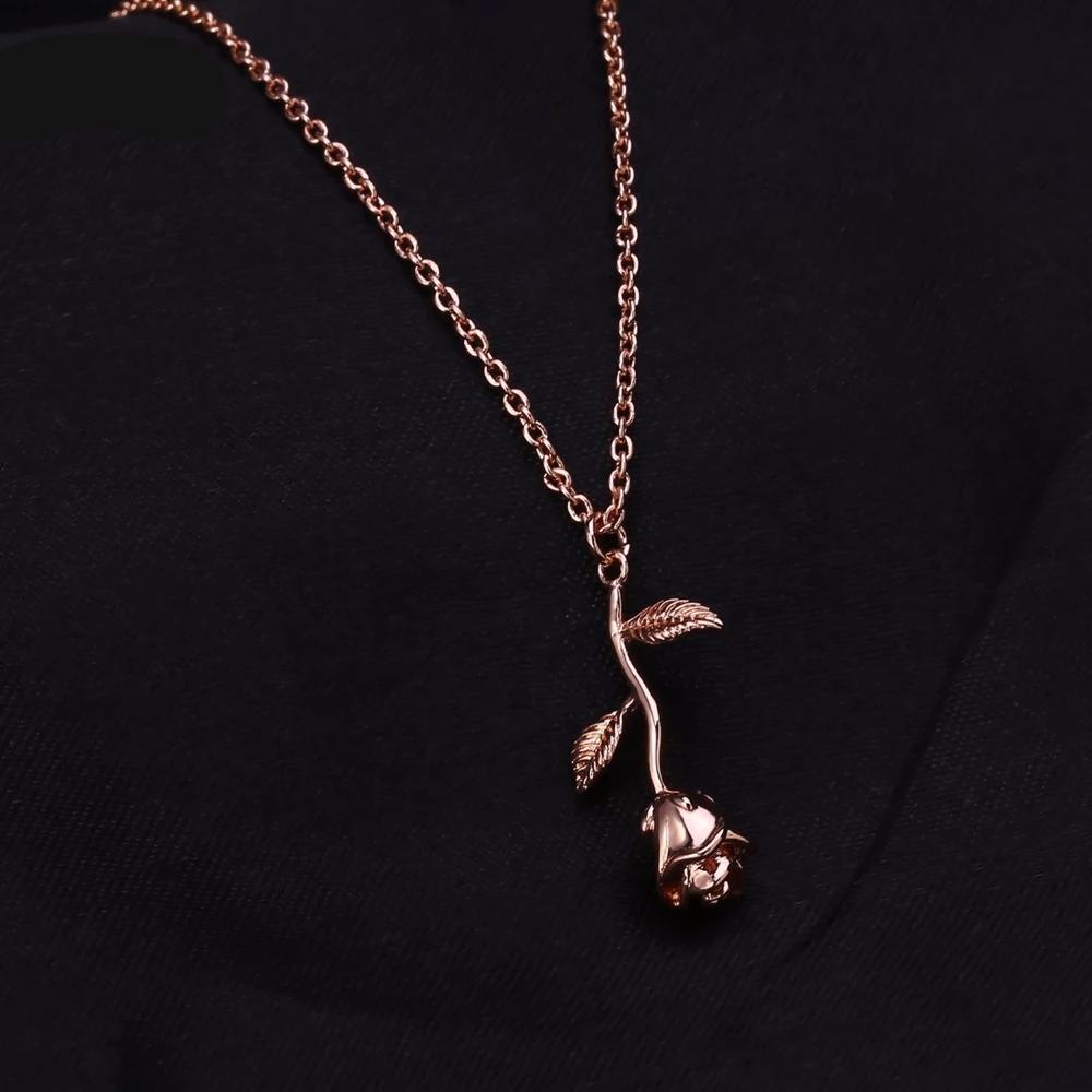 Aimyon Rose Necklace by Marigold Shadows