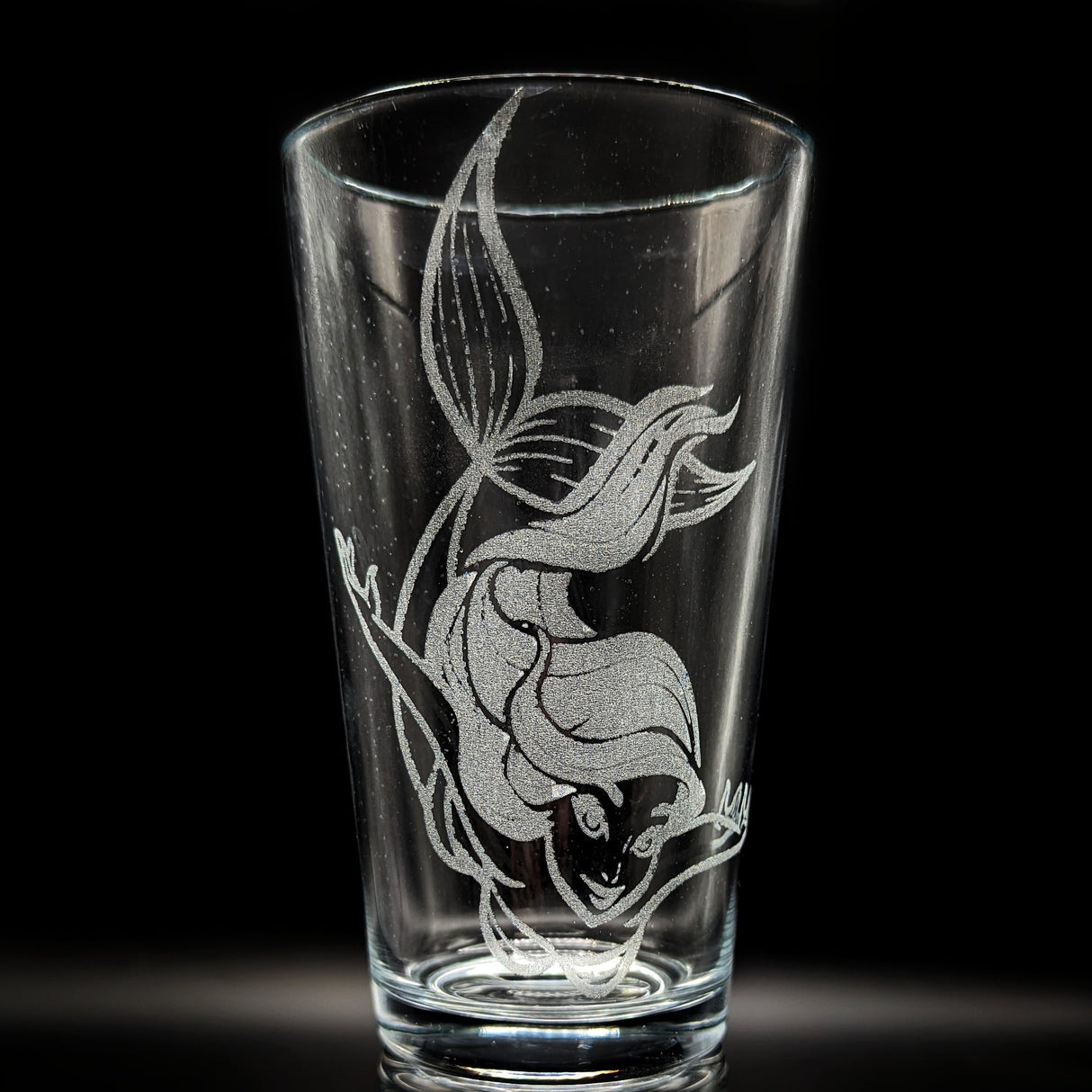 MARINE & OCEAN Pint Glasses by LumEngrave