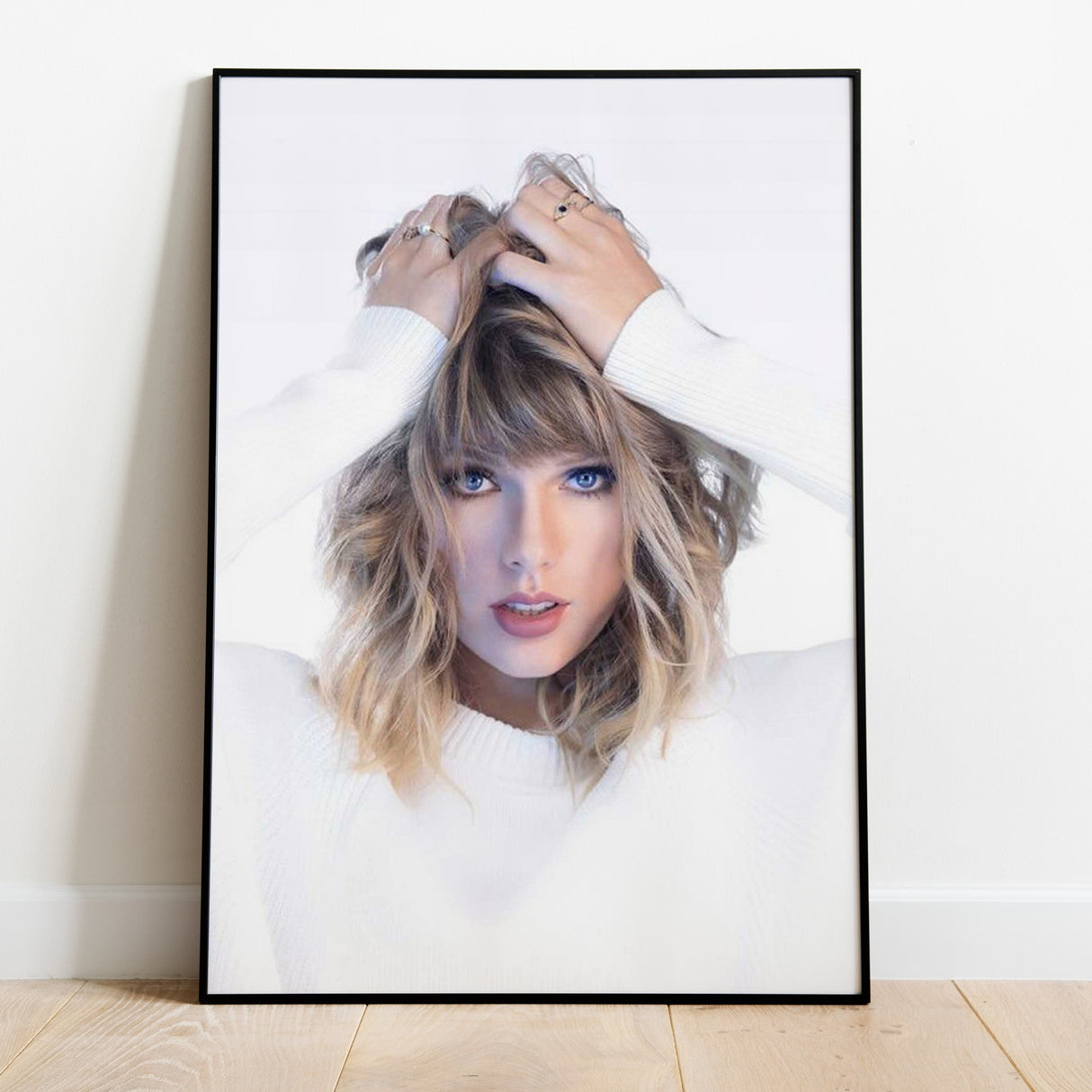 Taylor Swift by GVLLERY