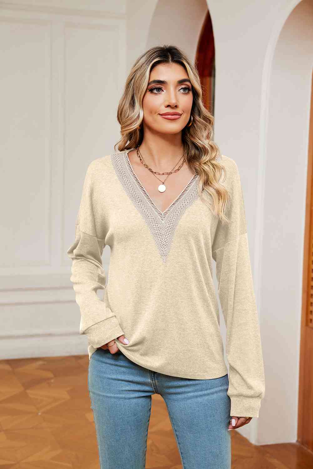 Contrast V-Neck Long Sleeve Blouse