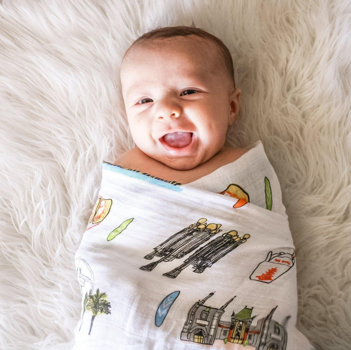 Gift Set: Los Angeles Baby Muslin Swaddle Blanket and Burp Cloth/Bib Combo by Little Hometown - Vysn