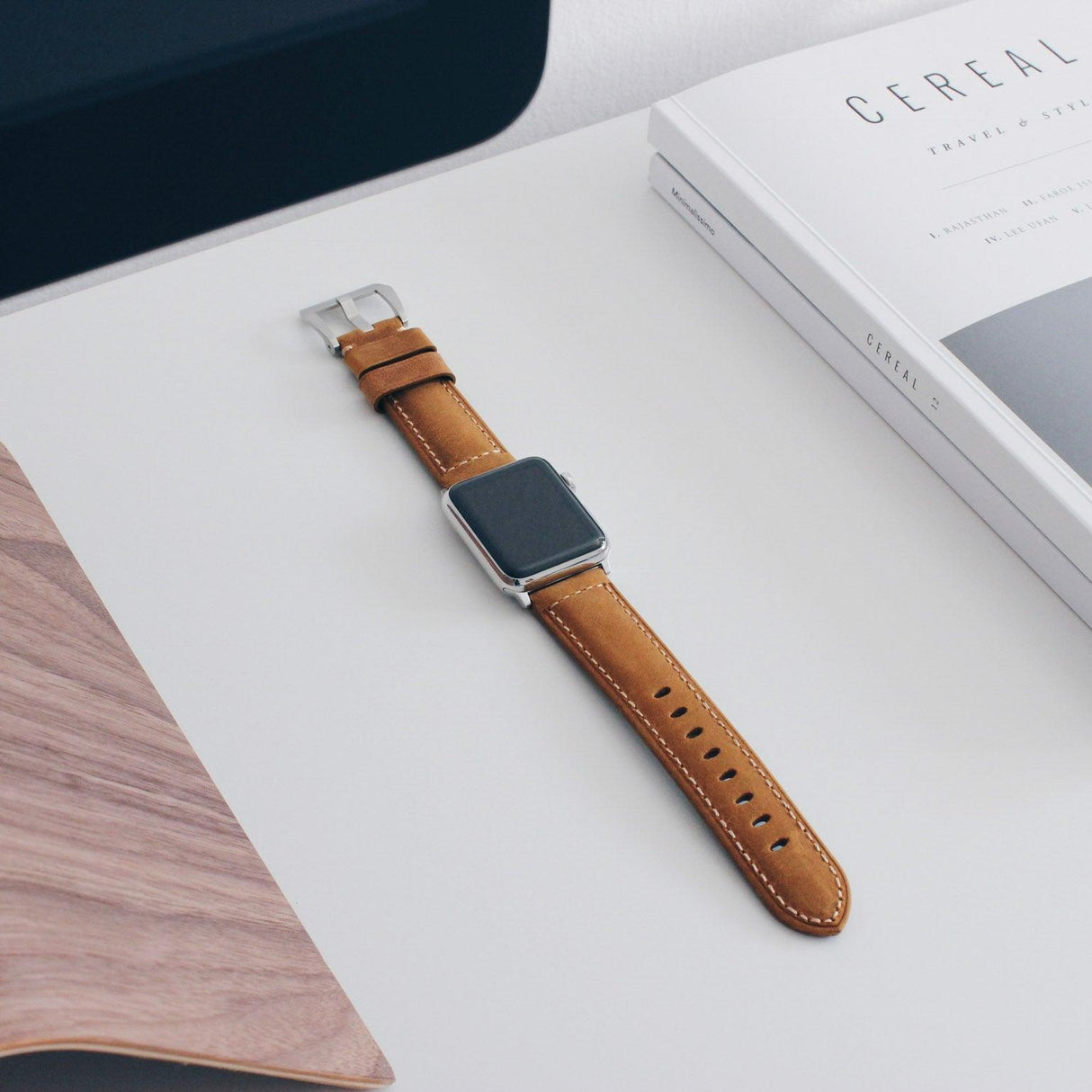 Leather Apple Watch Strap - Classic by Bullstrap - Vysn